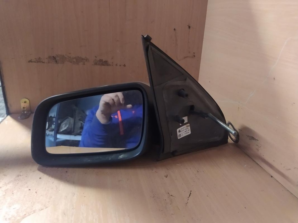 Retrovisor izquierdo - Opel Astra F (1.4i (60 cv))