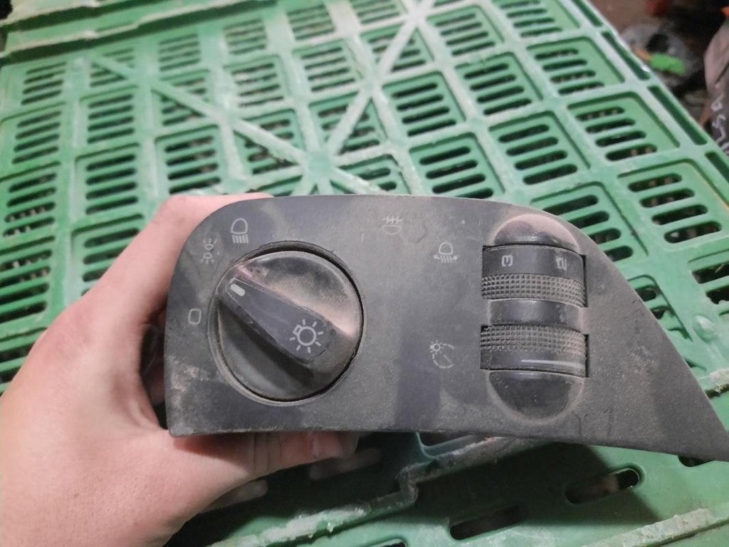 Mando luces - Seat Ibiza II (1.4 i 16V (101 cv)) (1995)