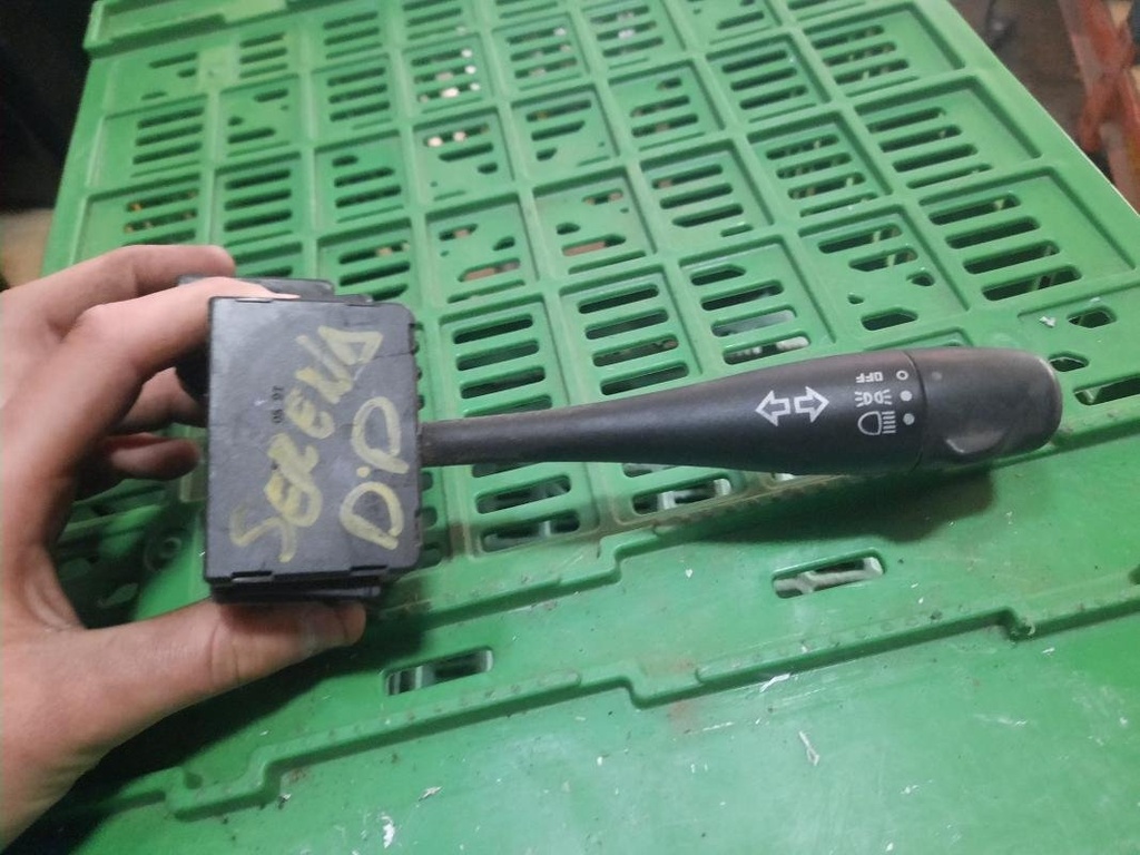 Mando luces - Nissan Serena (C23M) (2.0 16V (140 cv))