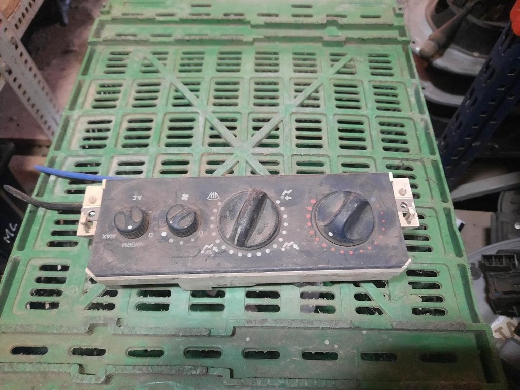 Mando calefaccion / A/A - Renault Twingo (C06) (1.2 (58 cv))
