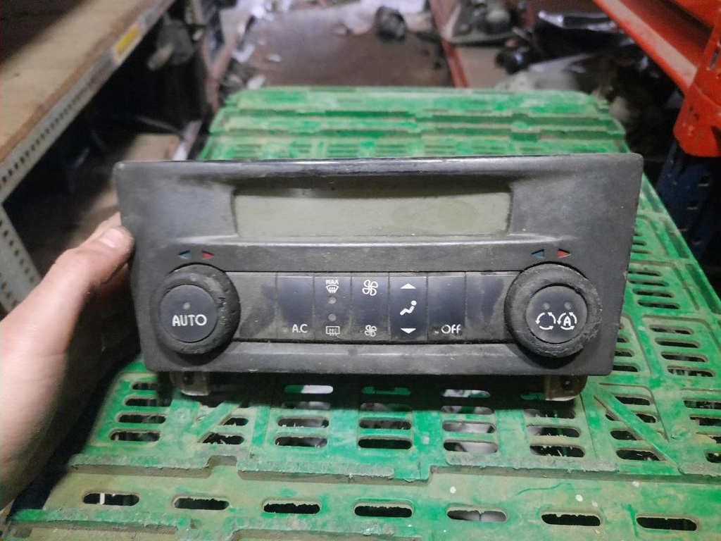 Mando calefaccion / A/A - Renault Laguna II (1.6 i 16V (112 cv)) (2005)