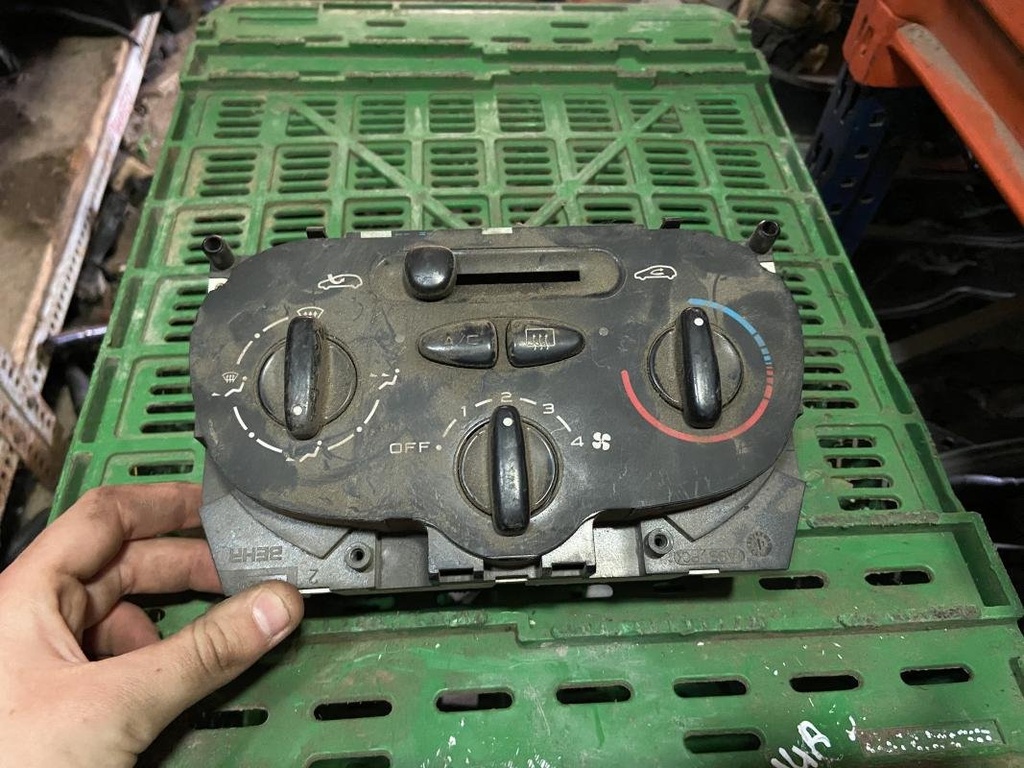 Mando calefaccion / A/A - Peugeot 206 (1.1 i (60 cv))
