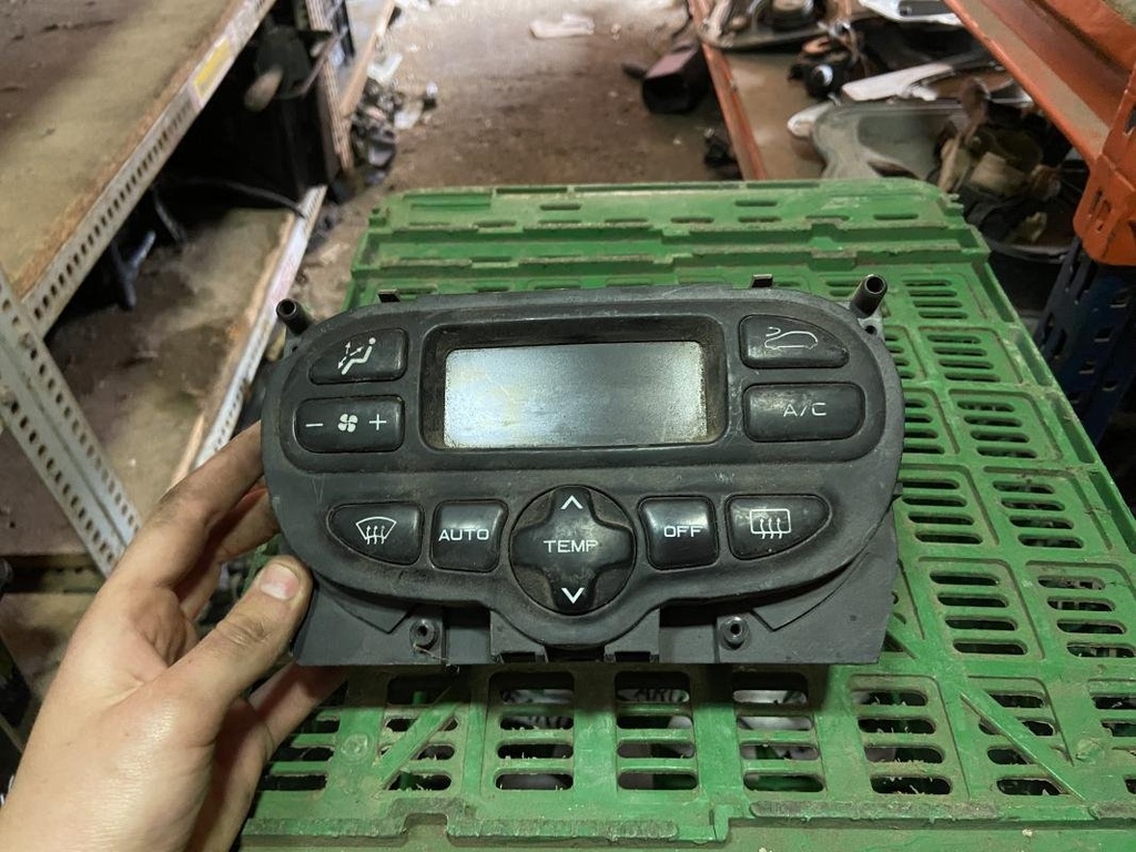 Mando calefaccion / A/A - Peugeot 307 (1.4 HDi (68 cv))