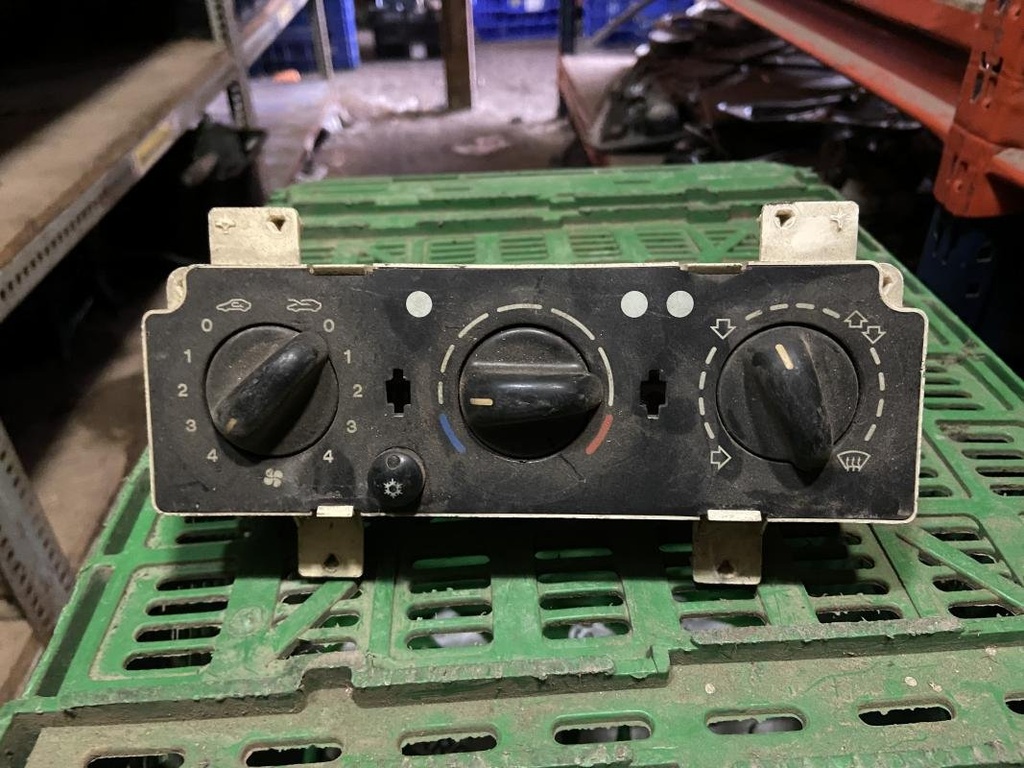 Mando calefaccion / A/A - Citroen Xsara (N1) (1.4 HDi (68 cv))