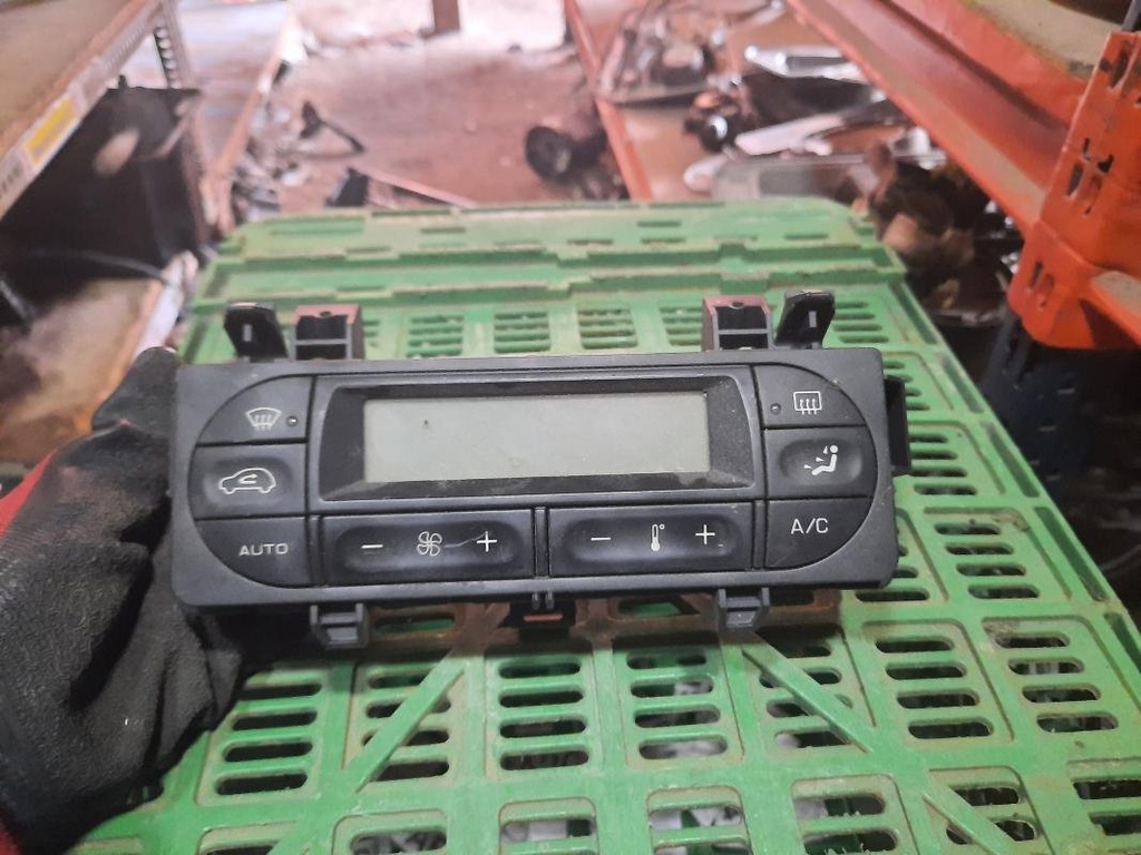 Mando calefaccion / A/A - Citroen C2 (Fase I, 2003) (1.4 HDi (68 cv))