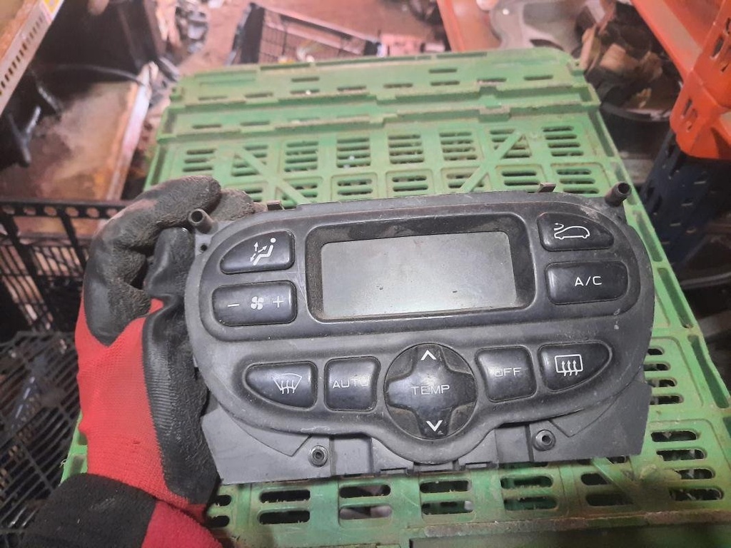 Mando calefaccion / A/A - Citroen Xsara Picasso (N68) (1.6 (95 cv)) (2001)