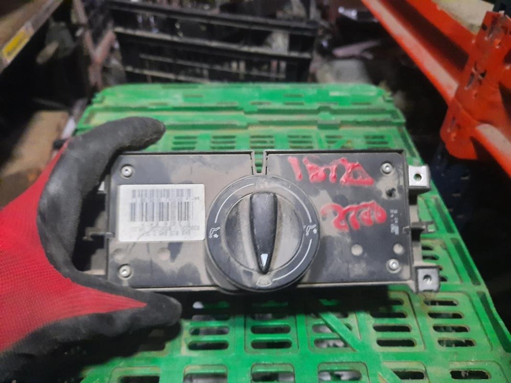 Mando calefaccion / A/A - Seat Ibiza II (Versión 1999) (1.4 (60 cv)) (2000)