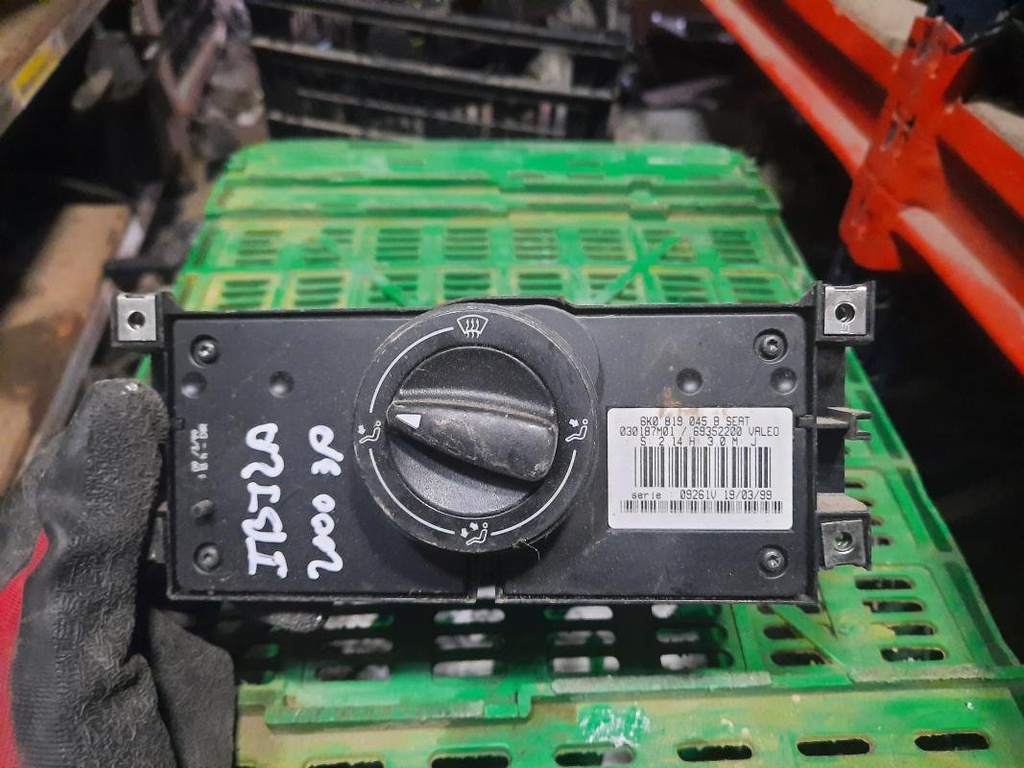 Mando calefaccion / A/A - Seat Ibiza II (Versión 1999) (1.4 (60 cv)) (2000)