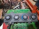 Mando calefaccion / A/A - Kia Carnival II (2.5i V6 24V (150 cv)) (2008)