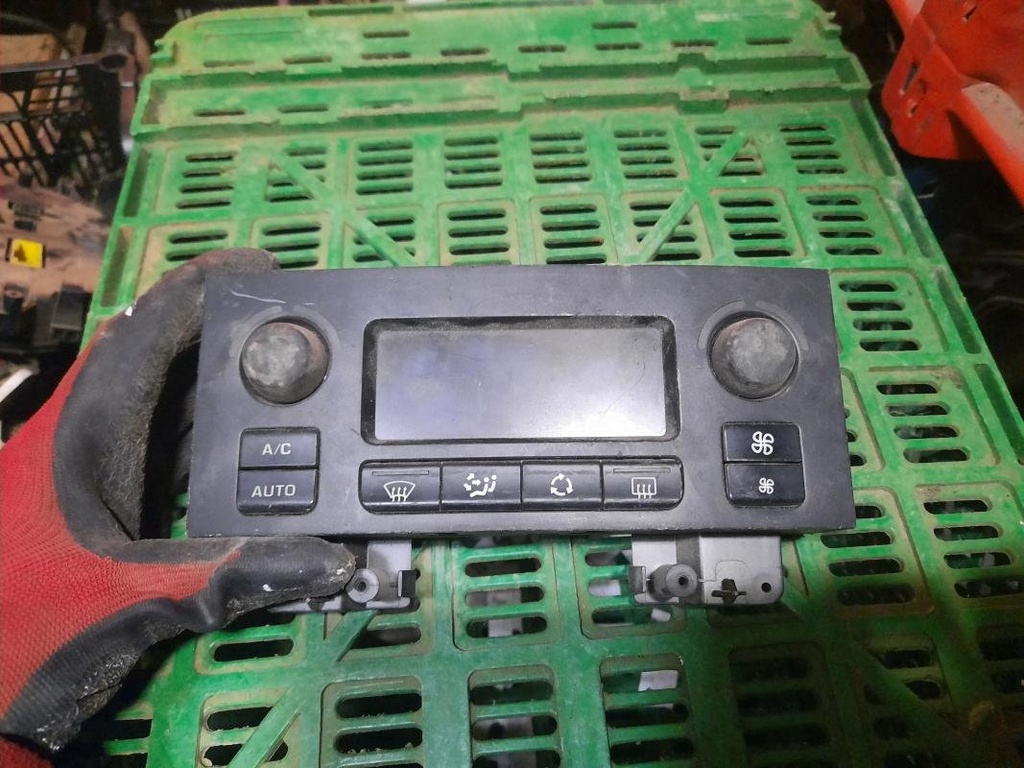 Mando calefaccion / A/A - Citroen C4 I Coupe (Fase I, 2004) (1.6 HDi 16V (109 cv) FAP EGS)