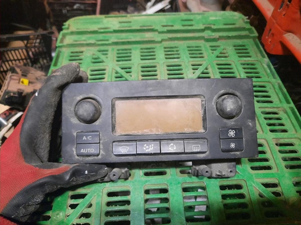 Mando calefaccion / A/A - Citroen C4 I Coupe (Fase I, 2004) (1.6 HDi 16V (109 cv) FAP EGS)