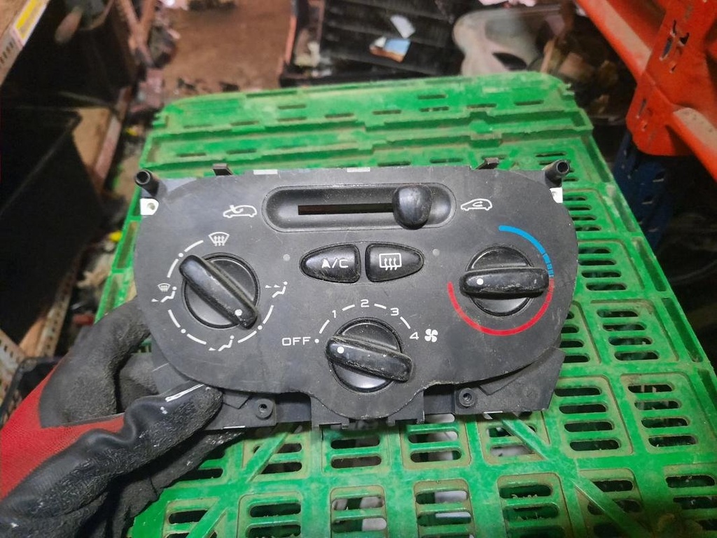 Mando calefaccion / A/A - Peugeot 206 (1.4i (75 cv))