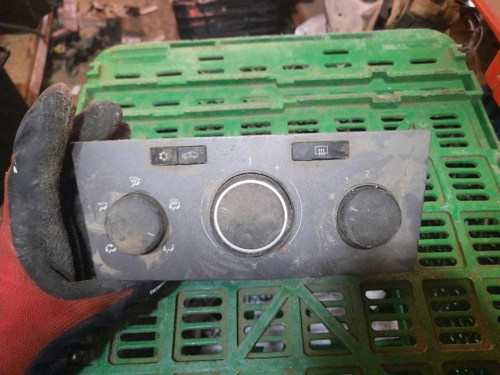 Mando calefaccion / A/A - Opel Astra H (1.4i 16V (90 cv)) (2007)