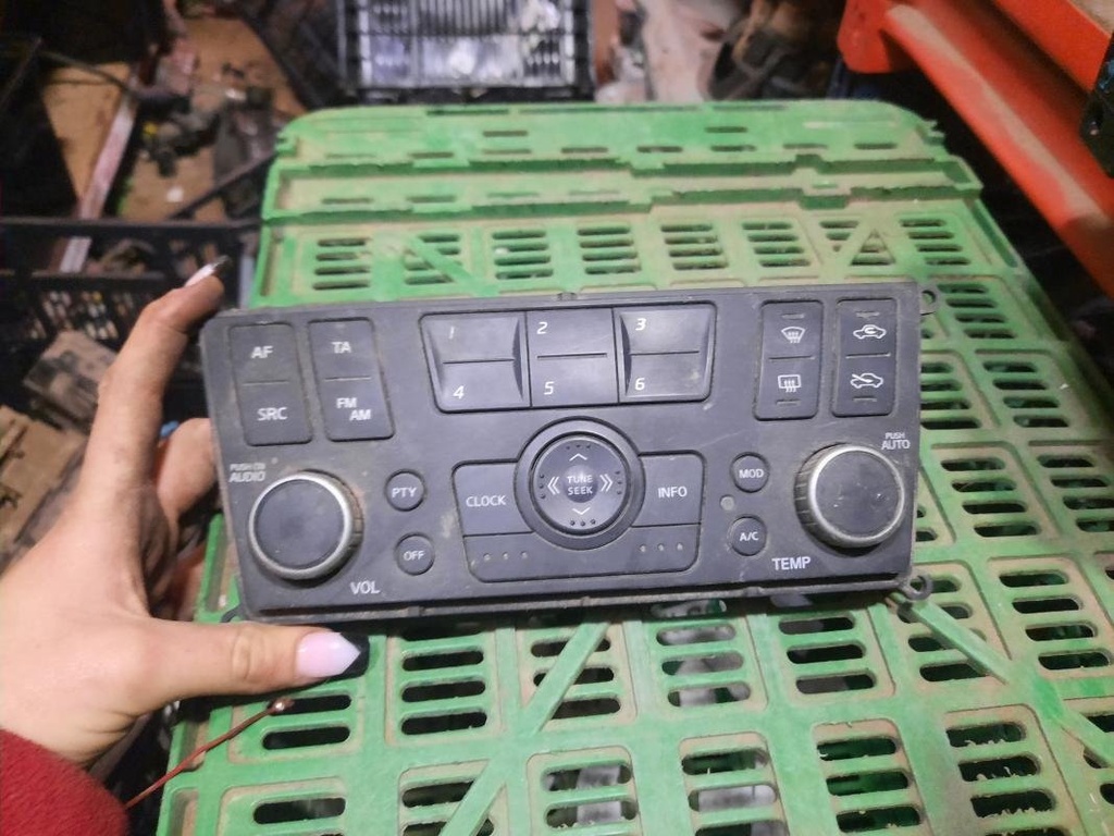 Mando calefaccion / A/A - Nissan Almera II (N16, Versión 2003) (1.5 16V (98 cv)) (2004)