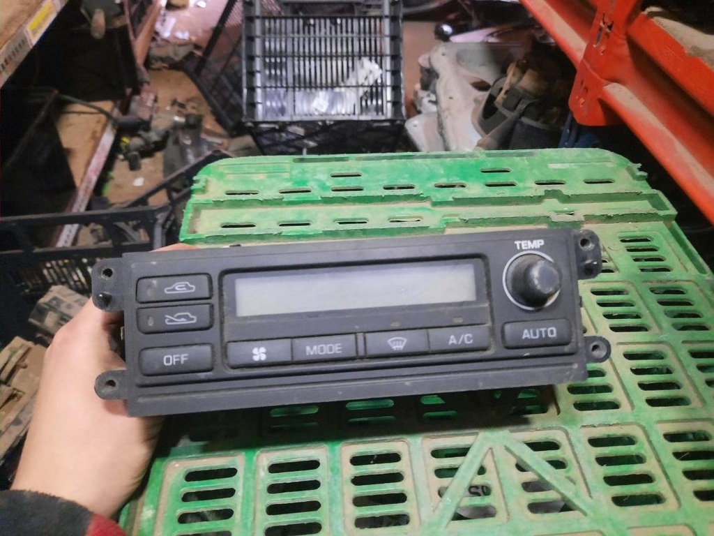 Mando calefaccion / A/A - Nissan Patrol GR II (Y61) (3.0 Di (170 cv))