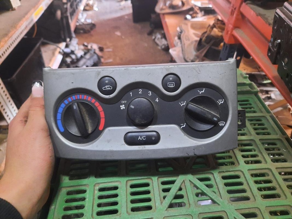 Mando calefaccion / A/A - Daewoo Kalos (1.4 i (83 cv)) (2005)