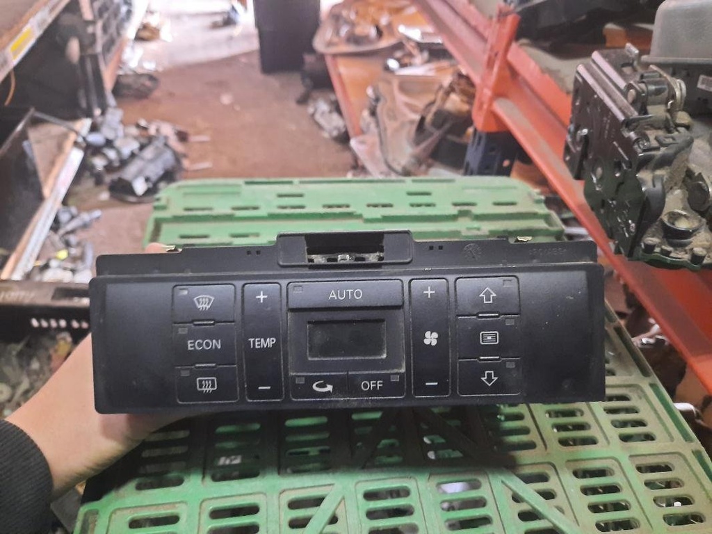 Mando calefaccion / A/A - Audi A4 (B5) Versión 1999 (1.8 20V (125 cv) quattro) (1999)