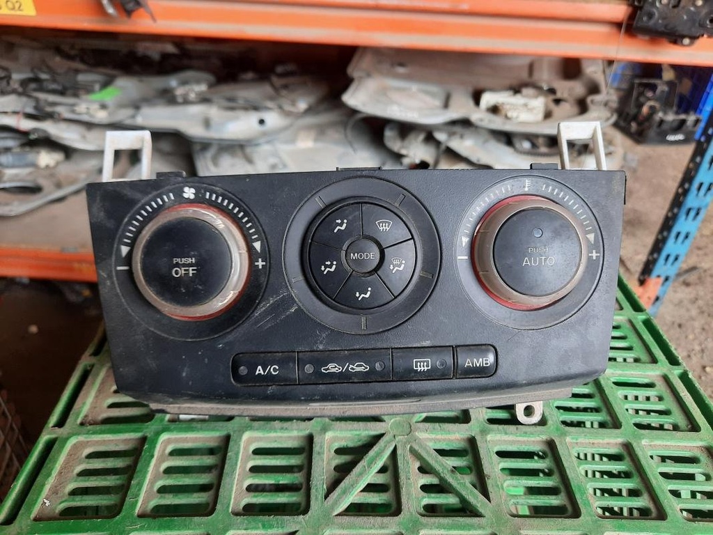 Mando calefaccion / A/A - Mazda 3 Hatchback (BK) (1.6 DI Turbo (109 cv))