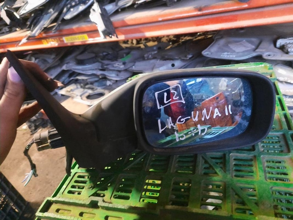 Retrovisor derecho - Renault Laguna II (1.6 i 16V (112 cv))