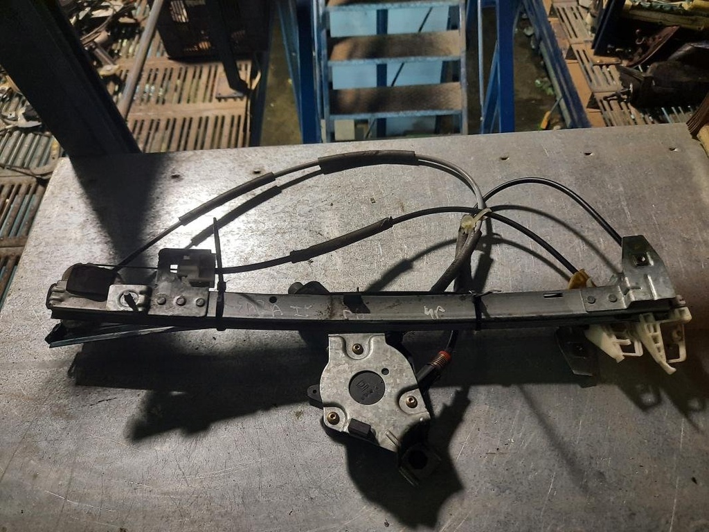 Elevalunas delantero derecho - Citroen Xsara Break (N2) (1.6 i 16 V (109 cv))