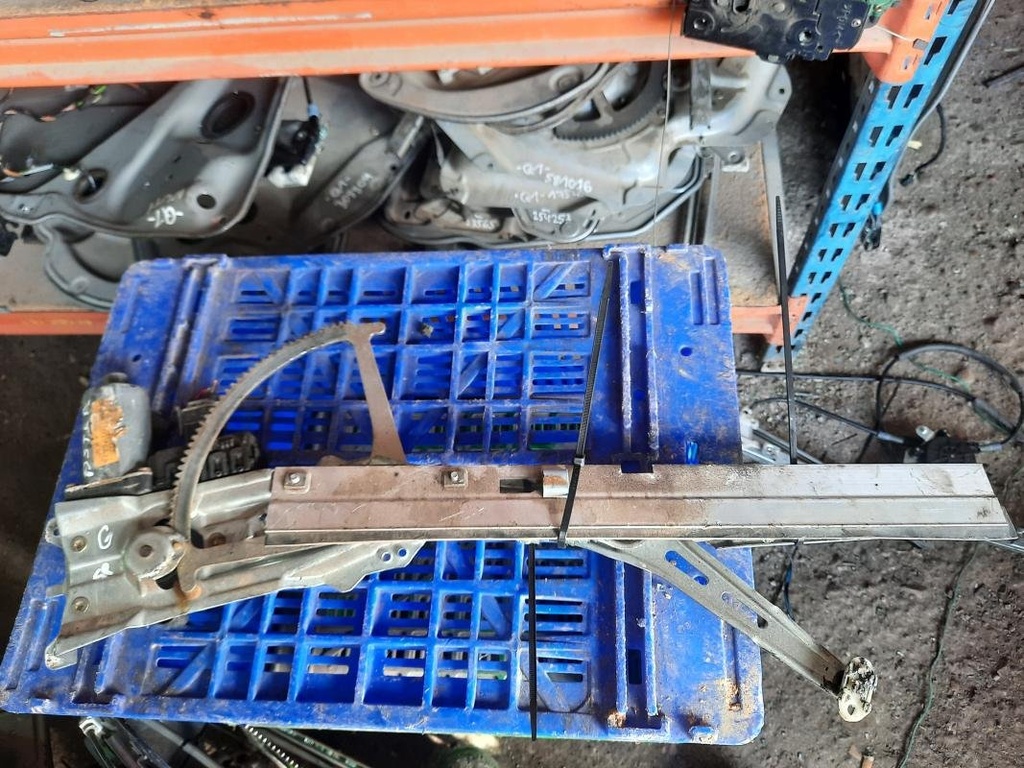Elevalunas delantero derecho - Opel Astra G (1.6 (75 cv))