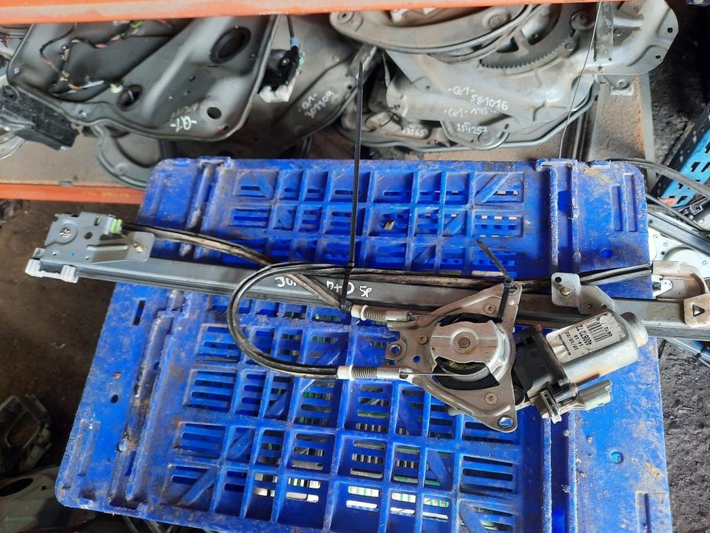 Elevalunas delantero derecho - Citroen JUMPY (U6U) (1.9 D 70 (69 cv))