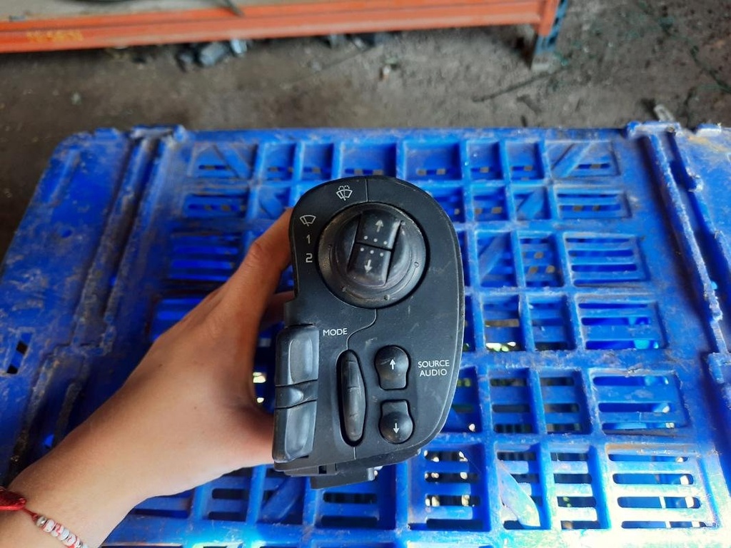 Mando limpiaparabrisas - Renault Clio III (1.2i 16V (75 cv))