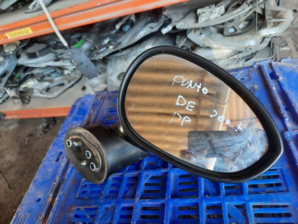 Retrovisor derecho - Fiat Punto III (1.2i 16V (80 cv)) (2007)