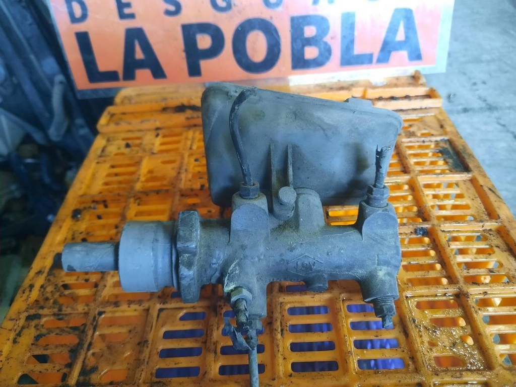 Bomba de freno - Renault Trafic Furgón (TXX) (2.1 D (64 cv)) (1999)