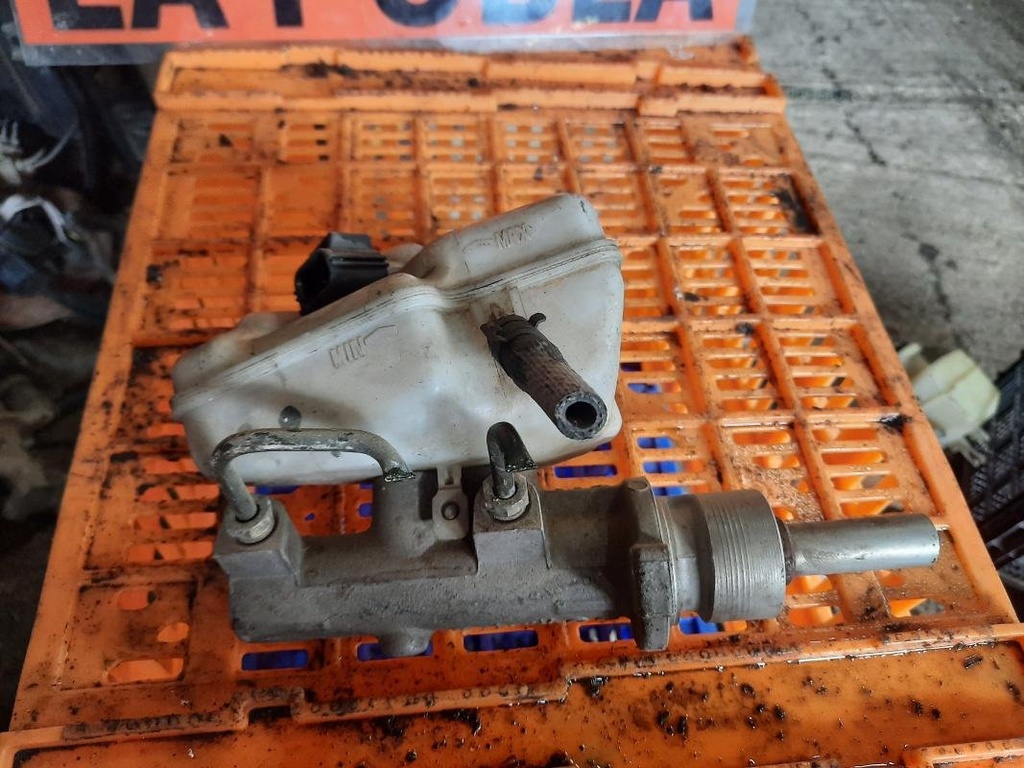 Bomba de freno - Ford Mondeo II Hatchback (2.0 16V (145 cv)) (2002)