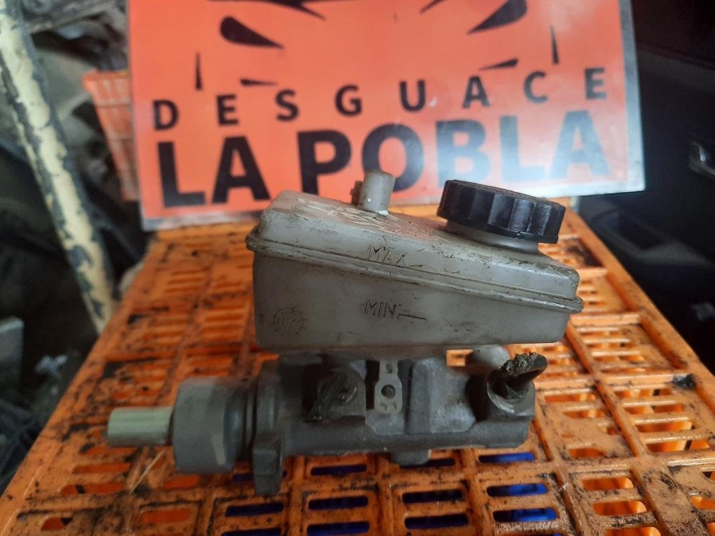 Bomba de freno - Toyota Yaris I (1.3i 16V (86 cv)) (2001)