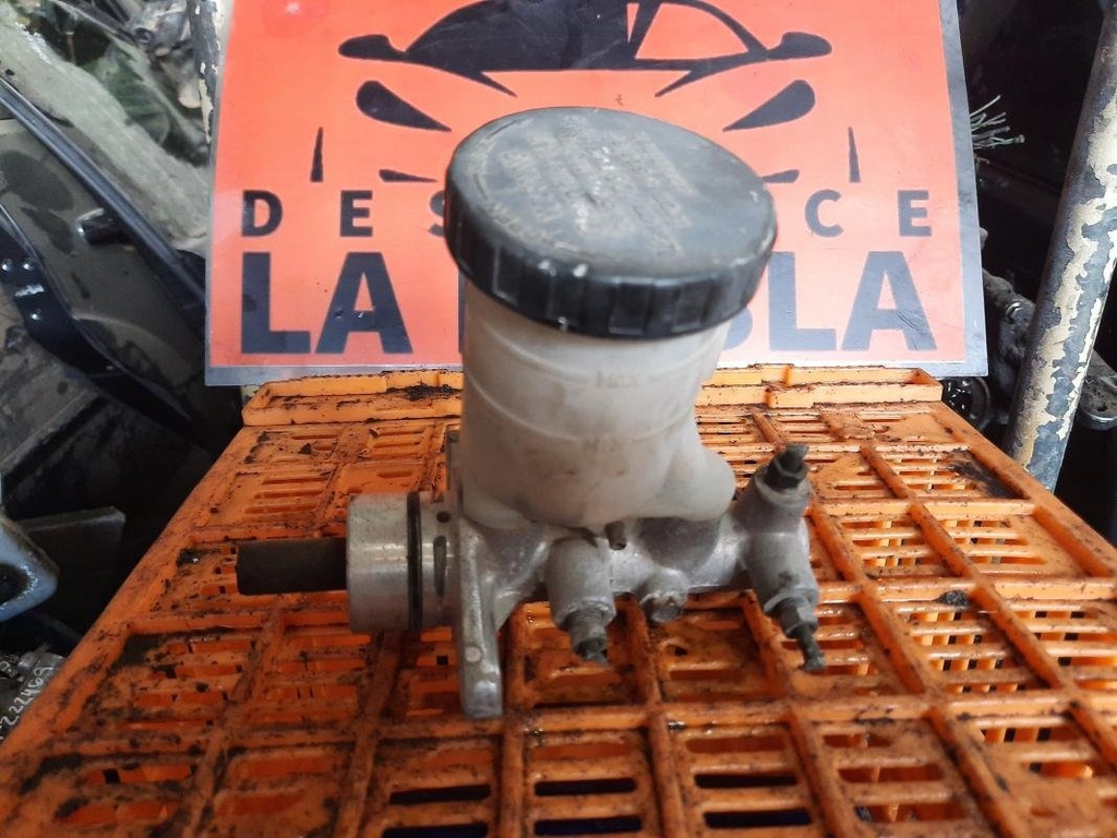 Bomba de freno - Suzuki Swift II Fastback (EA, MA) (1.0 i (SF310, AA44) (53 cv)) (1991)