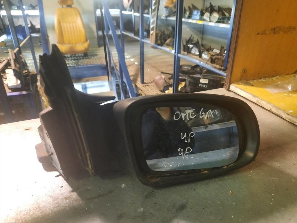 Retrovisor derecho - Opel Omega B (2.0i 16V (136 cv)) (1998)