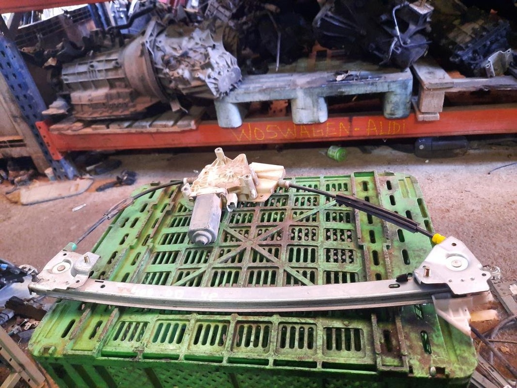 Elevalunas delantero derecho - Peugeot 406 (8) (1.8 16V (110 cv))