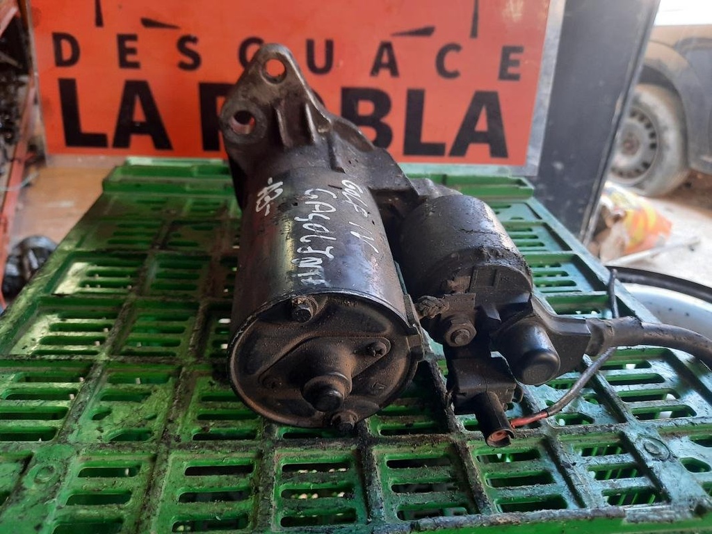 Motor de arranque - Volkswagen Golf IV (1J1) (1.6 (101 cv))