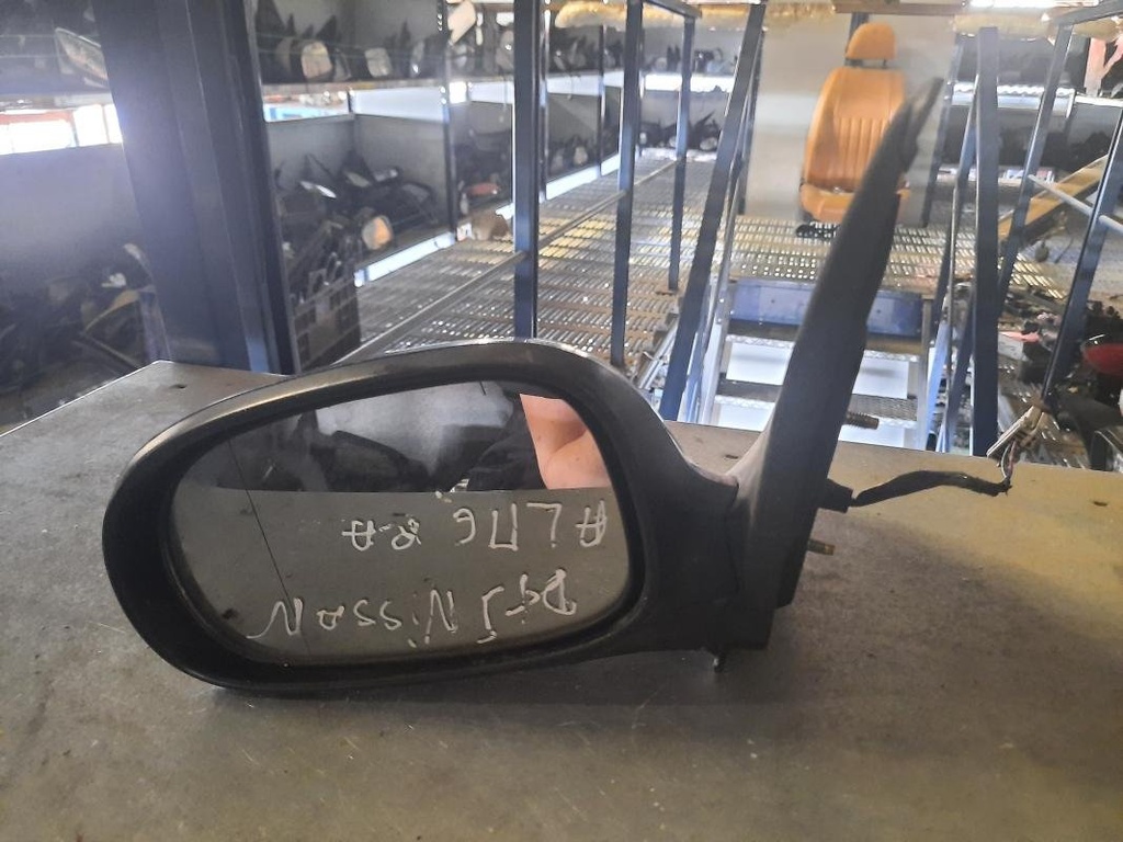 Retrovisor izquierdo - Nissan Almera II (N16) (1.8 16V (114 cv))