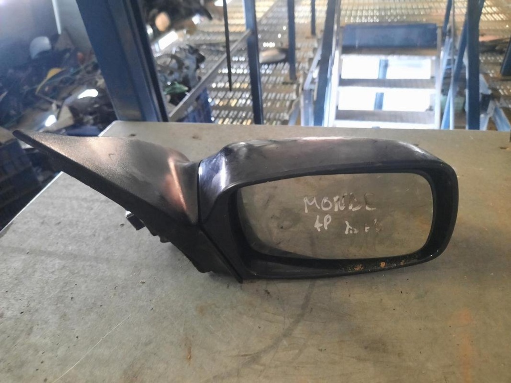 Retrovisor derecho - Ford Mondeo II Hatchback (2.0 16V (145 cv))