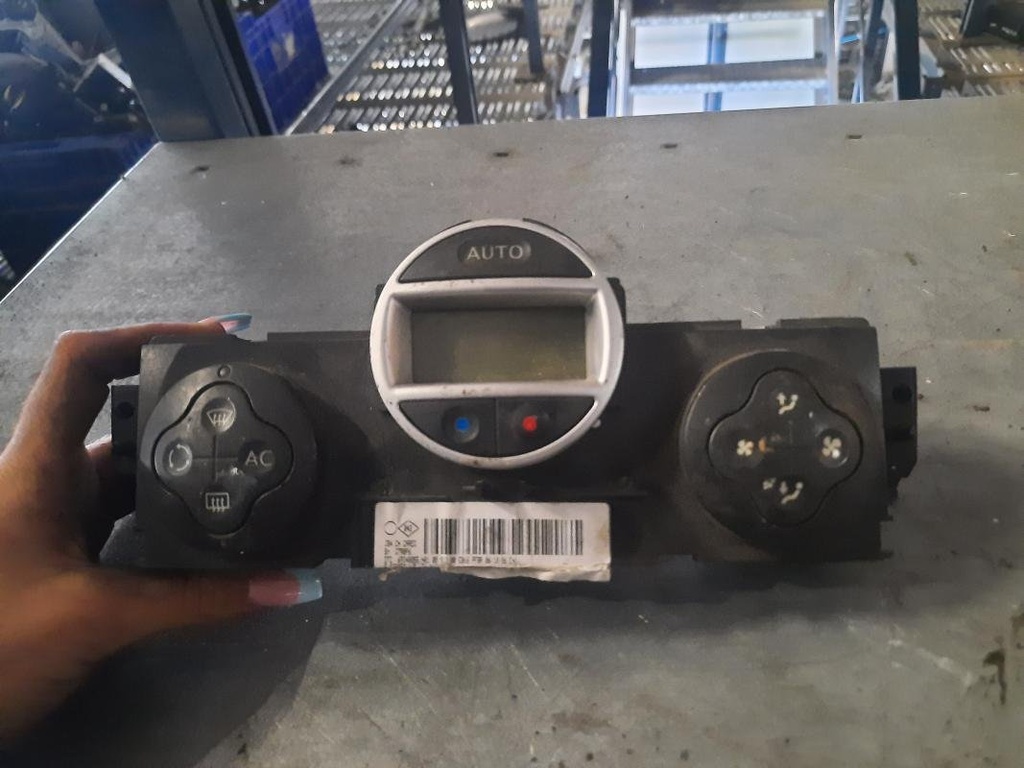 Mando calefaccion / A/A - Renault Scenic II (1.5 dCi (80 cv)) (2005)