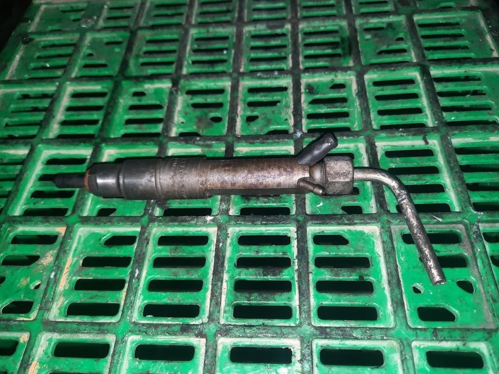 Inyector - Volkswagen Golf IV (1J1) (1.9 TDI (101 cv))