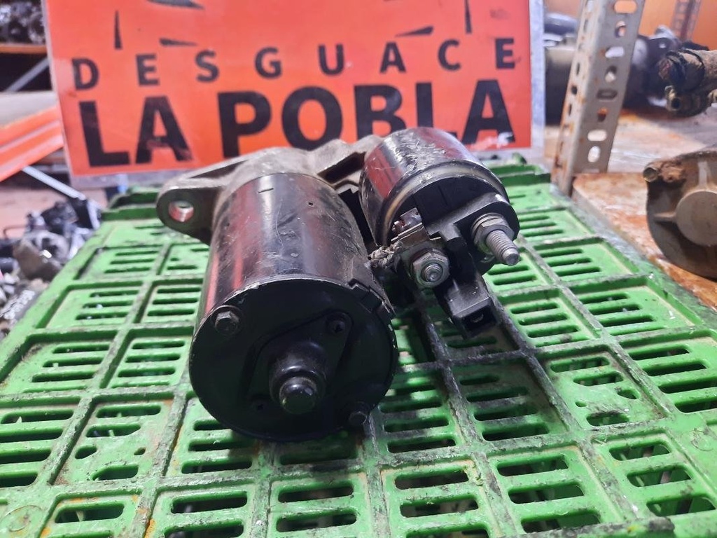 Motor de arranque - Volkswagen Polo IV (9N) (1.2 i 12V (64 cv)) (2002)
