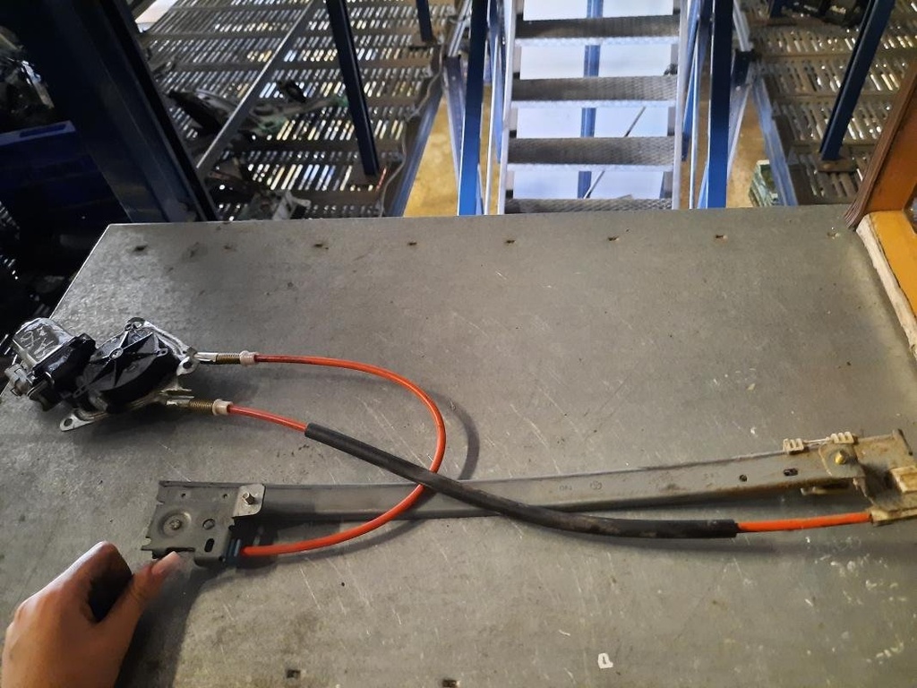 Elevalunas delantero derecho - Citroen Saxo (S0,S1) (1.1 X,SX (54 cv))