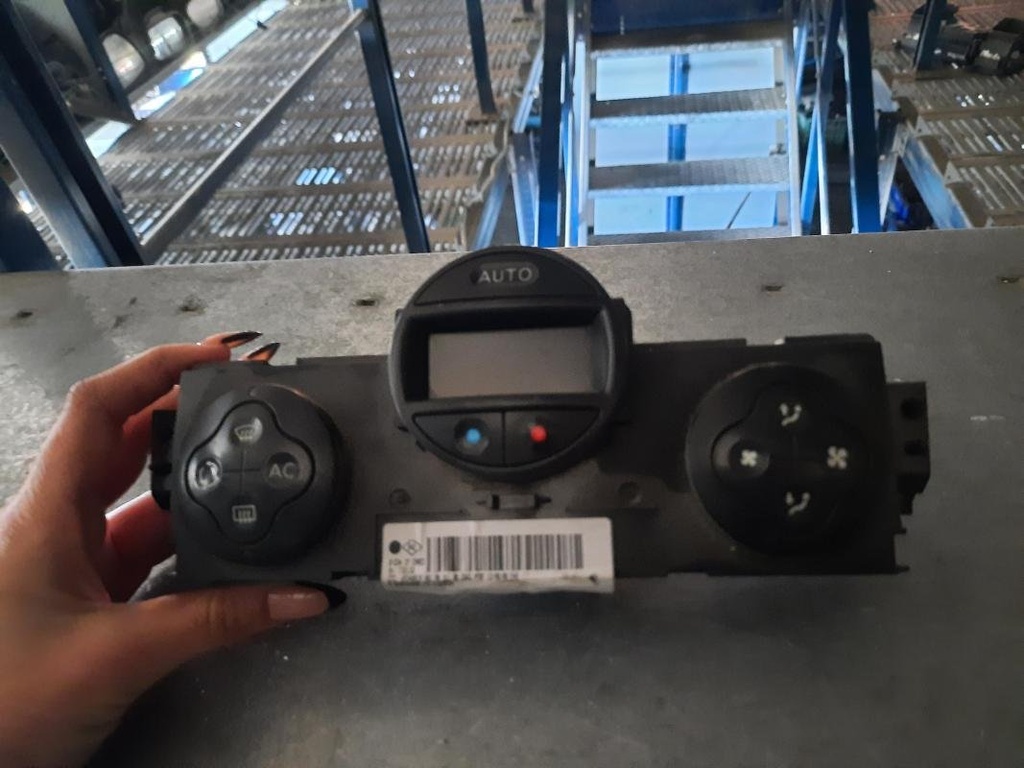 Mando calefaccion / A/A - Renault Megane II (1.5 dCi (103 cv)) (2005)