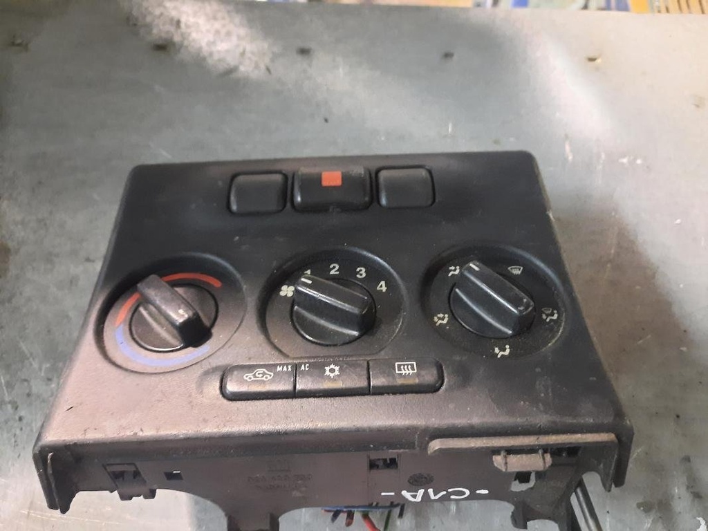 Mando calefaccion / A/A - Opel Zafira A (T3000) (1.8 16V (115 cv))