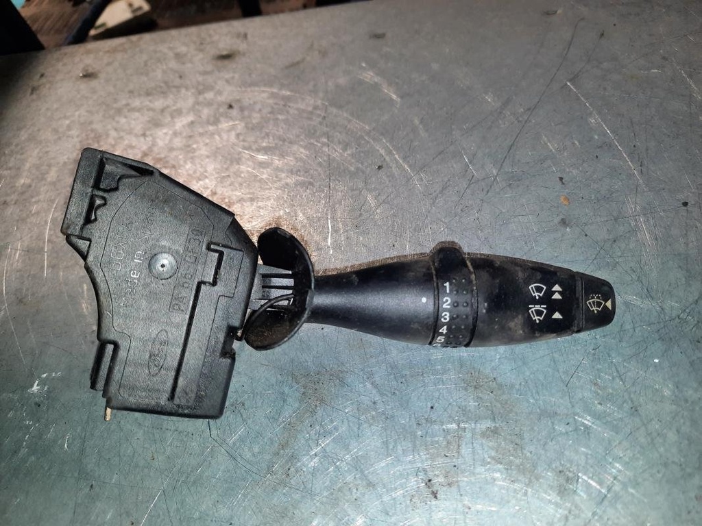Mando luces - Ford Mondeo II Hatchback (1.8 16V (130 cv))