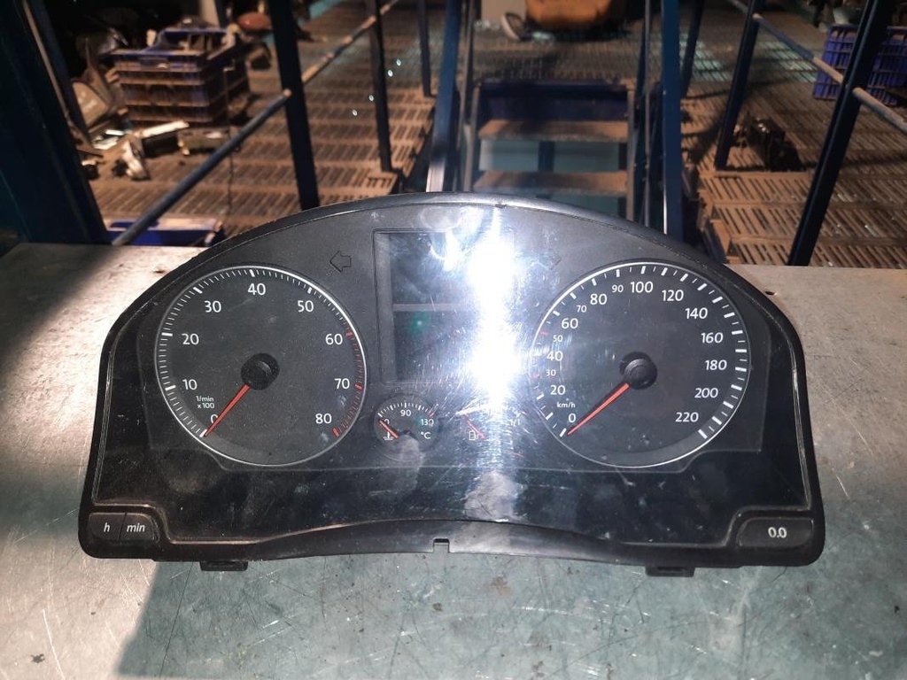 Cuenta kilometros - Volkswagen Golf V (1.6 i (102 cv))