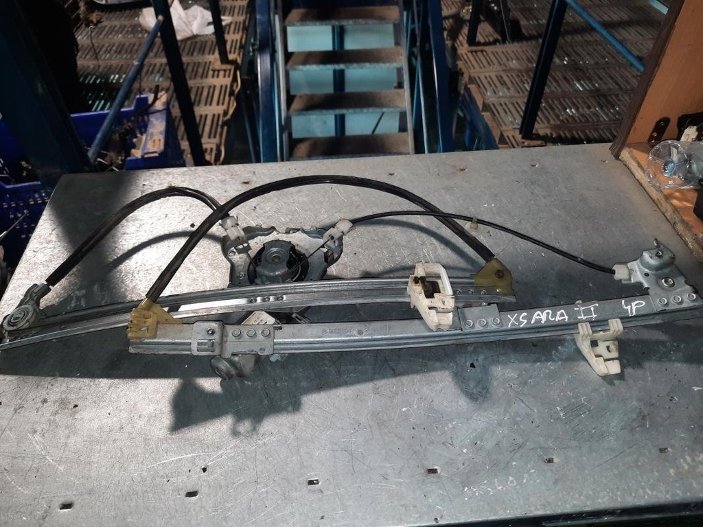 Elevalunas delantero derecho - Citroen Xsara Break (N2) (1.6 i (88 cv))