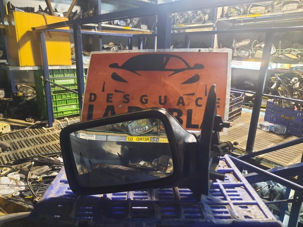 Retrovisor izquierdo - Seat Ibiza II (1.6 i (101 cv))