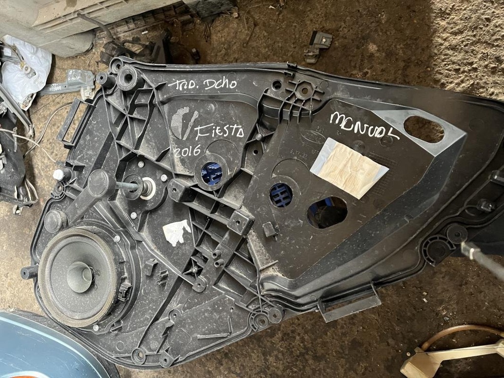Elevalunas trasero derecho - Ford Fiesta VII (Versión 2013) (1.4 Duratec (96 cv)) (2016)