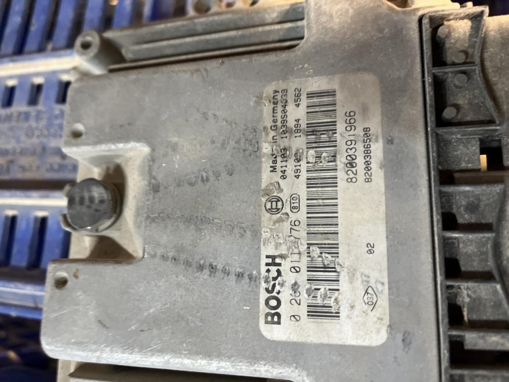 Centralita motor uce - Renault Megane I (Fase II, 1999) (1.9 dCi (102 cv))