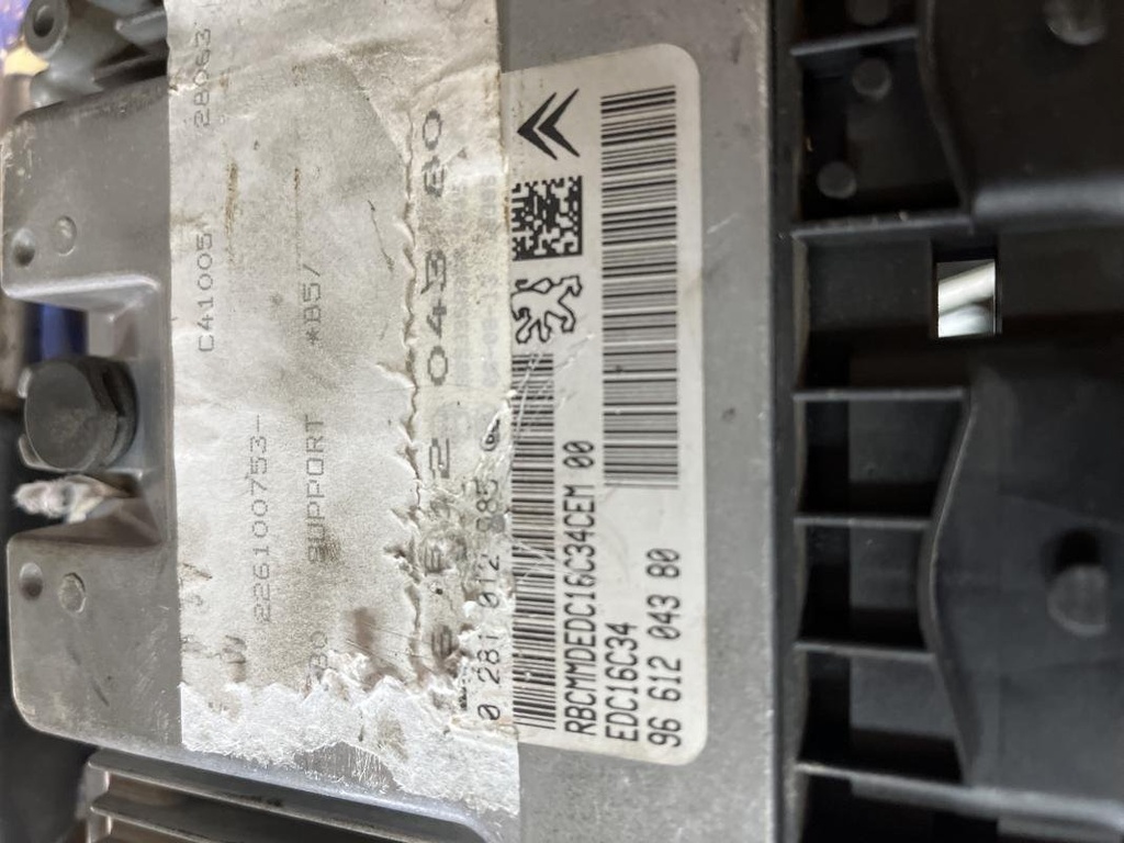 Centralita motor uce - Citroen C4 I Hatchback (Fase I, 2004) (1.6 HDi 16V (90 cv)) (2005)